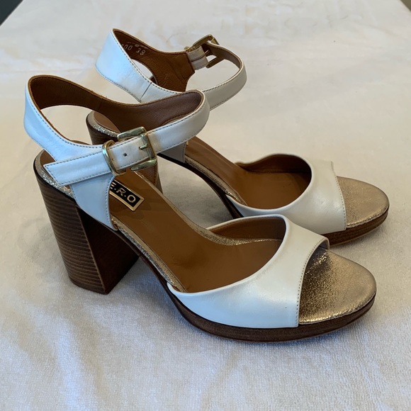 Sandals - Picture 2 of 5